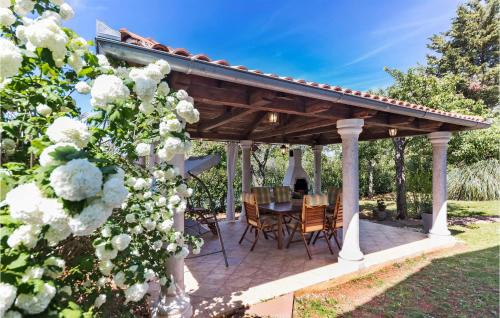 Valtura Apartment | Chic 1 Bedroom Apartment in Valtura - Family Friendly Retreat