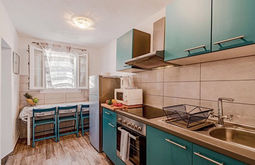 Orebic House | Cozy 1 Bedroom Accommodation with Ocean Views in Potomje