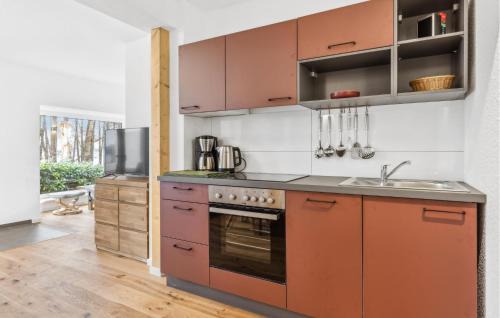 Wickendorf House | 1 Bedroom Cozy Home In Schwerin