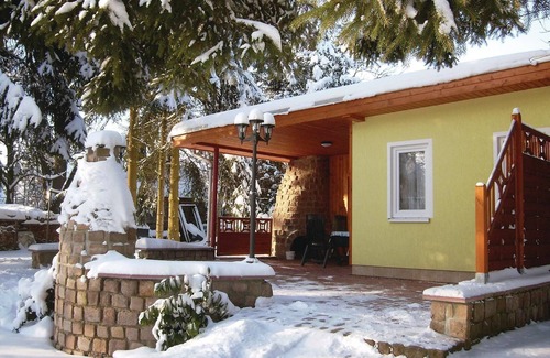 Mechelgruen House | Comfortable Vacation Home with Spa and Kitchen in Trieb