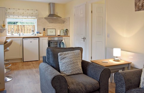 Staithes Cottage | Top-Rated 1 Bedroom Stay in Saltburn-by-Sea with Ocean View