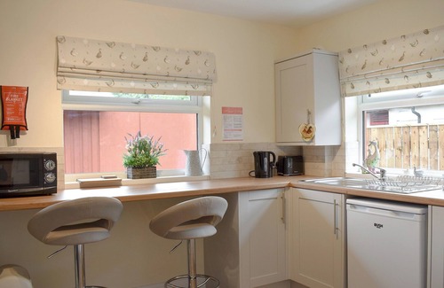 Staithes Cottage | Top-Rated 1 Bedroom Stay in Saltburn-by-Sea with Ocean View