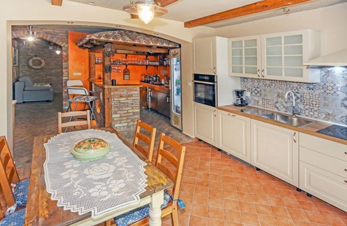 Piran Apartment | 1 bedroom gorgeous apartment in Secovlje