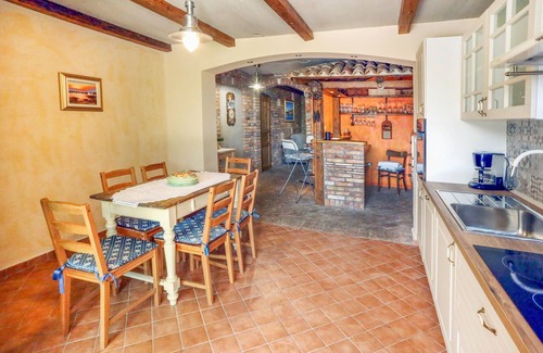 Piran Apartment | 1 bedroom gorgeous apartment in Secovlje