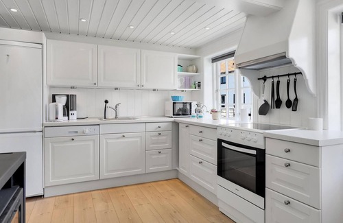Listed Apartment | Cozy 1 Bedroom Retreat in Svaneke with Ocean Views