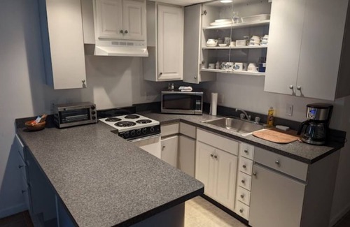 Lochmere House | Cozy 1 Bedroom Apartment in the Scenic Lakes Region