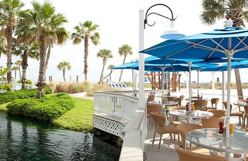 St. Pete Beach Villa | Cozy Gulf Front Condo at Tradewinds Resort with Pool Access