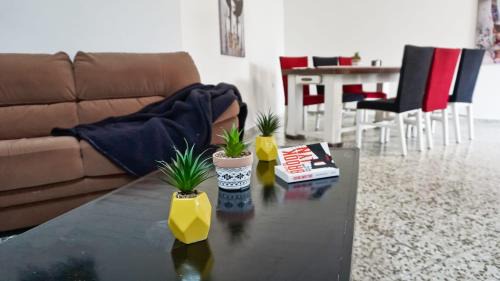 Ma'alot - Tarshiha Apartment | Inviting 1 Bedroom House: Pet-Friendly Comfort Awaits