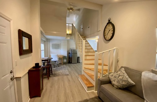 Windermere Apartment | Cozy 1 Bedroom Loft with Private Entrance & Pet Friendly