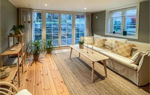 Monsteras House | Child-Friendly 1 Bedroom Home in Mönsterås - Rated 10/10