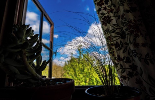 Plufur House | Family-Friendly Vrbo Property with Hot Tub & Breakfast Included