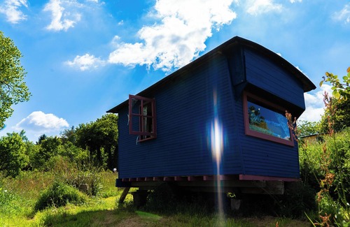 Plufur House | Family-Friendly Vrbo Property with Hot Tub & Breakfast Included