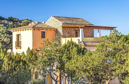 Liscia di Vacca Apartment | Idyllic Vacation Apartment in Northeast Sardinia with Pool