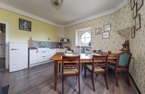 Ocquerre Apartment | Relax in a Cozy Vacation Home at Château de la Trousse