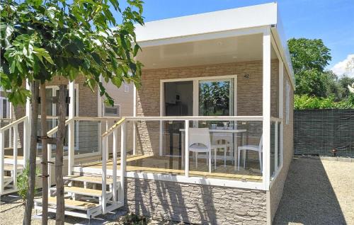 Poggi Apartment | Cozy Apartment in Imperia with Pool and Full Kitchen