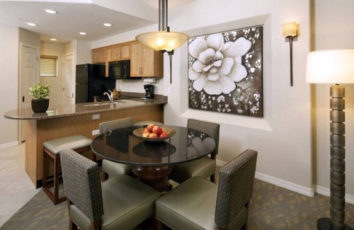 North Scottsdale Resort | Premier 1 Bedroom at Sheraton Desert Oasis - Family Friendly
