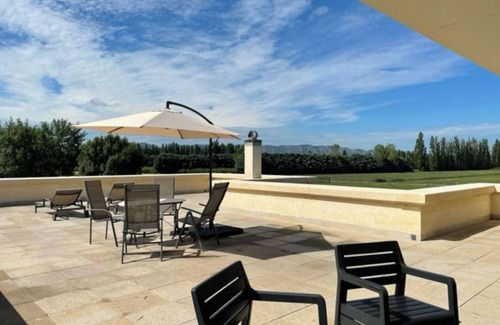 Molleges House | Family-Friendly Vrbo Property with Kitchen Amenities