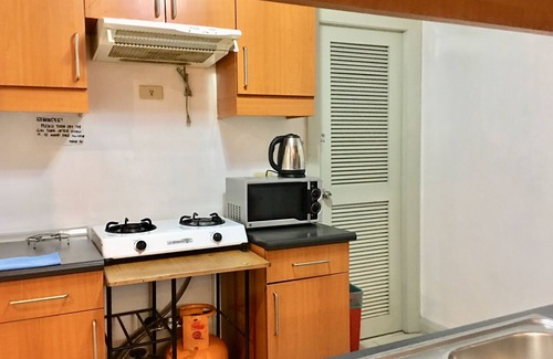 Barangay 670 Condo | Cozy 1 Bedroom Retreat at Robinson’s Place Manila