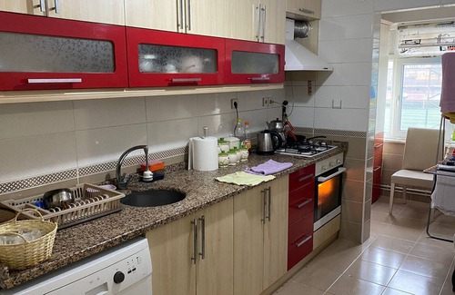 Pendik Apartment | Convenient 1-Bedroom Retreat Near Sabiha Gökçen Airport
