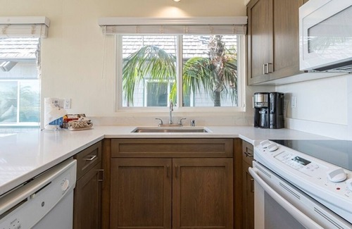 Del Mar Hotel | 1 Bedroom Suite w/Kitchen | Pool | Free Parking | Del Mar Beach Access