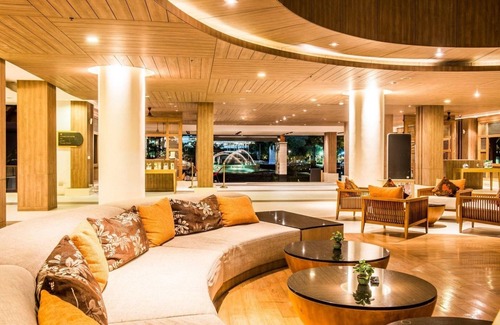 Bang Phli Apartment | Comfortable 1 Bedroom Residence with Pool & Breakfast