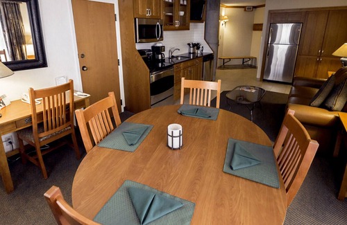 Salt Lake Mountain Resorts Resort | Enjoy Full Resort Access at The Cliff Club - Snowbird