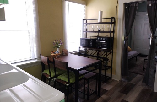 Old Brooklyn House | Inviting 1BR Retreat with Yard, Near Airport & Downtown