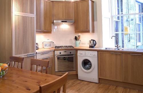 Bonnington House | Family-Friendly 1 Bellevue Terrace with Outstanding Reviews