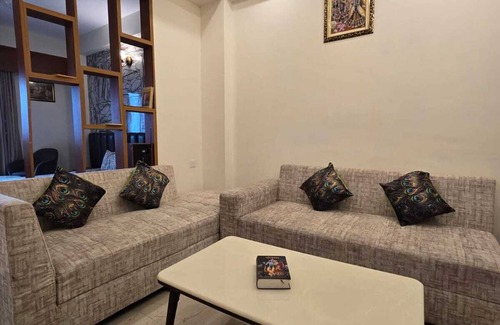 Vrindavan House | 1 bhk room in Hare Krishna Orchid , Vrindavan India ; Centrally located