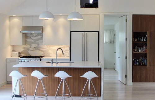 Amagansett Dunes House | Prime Location: Renovated Hotel with Private Beach Access
