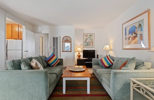 Carpinteria Apartment | Just Steps from the Beach: Oceanfront Retreat Awaits