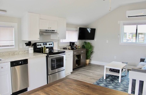 Carolina Beach Condo | Steps from the Beach: Anchors Away with Oceanfront Views
