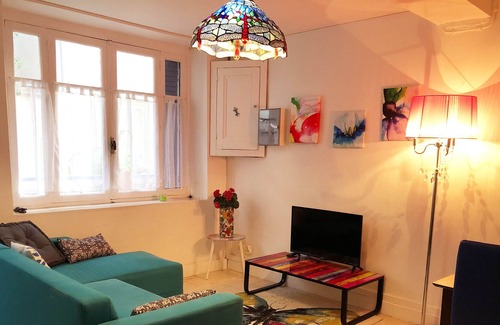 Trebes House | 1 Block to canal Du Midi-center of town