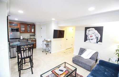 Herndon House | 1 BR Basement Apart walk 13M Metro/Drive 5M IAD