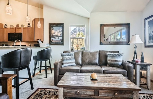 Frisco House | Elegant 1 BR Condo Steps from Frisco Main St - Rated 9.8