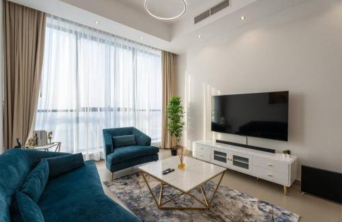 Al Mamzar Apartment | Exclusive Beach Apartment with Pool & Child-Friendly Amenities