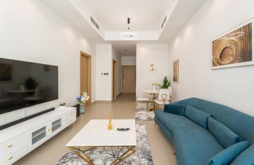 Al Mamzar Apartment | Exclusive Beach Apartment with Pool & Child-Friendly Amenities