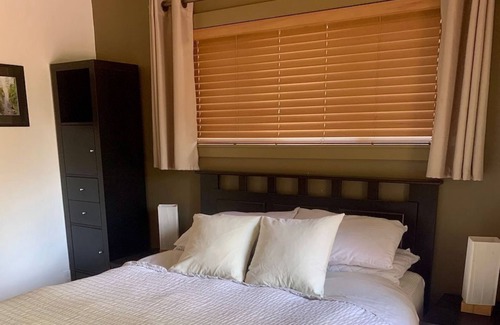 Port Renfrew Cottage | Pet-Friendly 1 BR Garden View with Top Guest Ratings