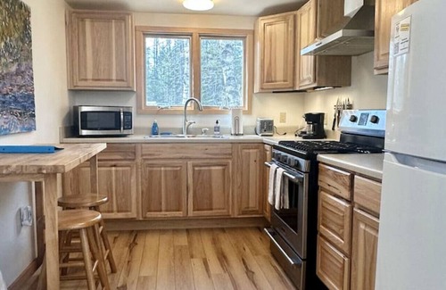 Bar Harbor House | Pet-Friendly Retreat: Cozy 1 BR Home in Bar Harbor