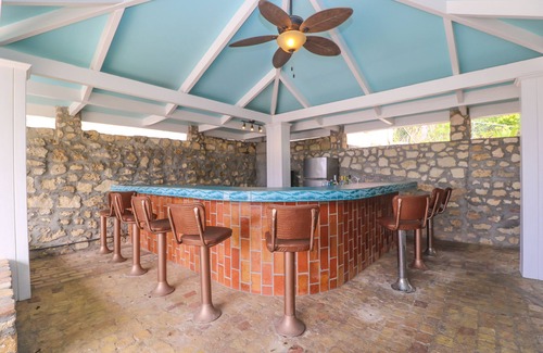 Estate Little Princess South Villa | Sky View Suite: Relax on Your Private Terrace