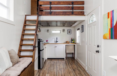 South Lamar House | 1 br, South Austin, Eco Friendly | Bluebonnet
