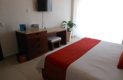 Nuevo Vallarta Resort | Ideal 1 BR Suite with Ocean View at Family Resort