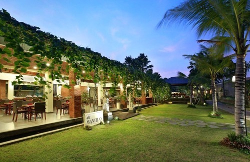 By Pass Ngurah Rai Villa | Private Pool 1 BR Suite Villa with Free Airport Transfers