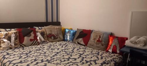 Quartier de la Goutte-d'Or House | Comfortable Stay at 1 Chambre Arena - La Chapelle