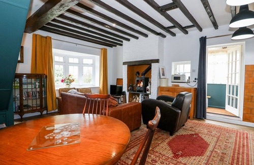 Louth Cottage | 1 Eastview