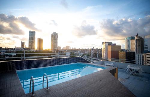 Caminho das Arvores Apartment | Pet Friendly Flat Express 1 - Rated 9.3 with Pool Access