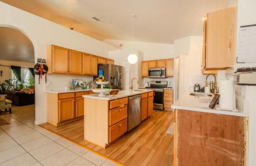 Plymouth House | 1 Flint and Kingscrest, LLC