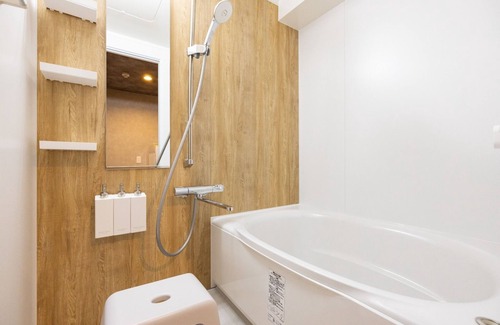 Niyodogawai Onsen Apartment | Explore 74 Grande Room in Kochi with Family-Friendly Amenities