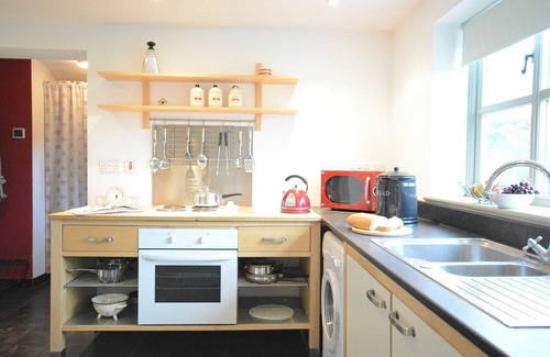 Westleton Cottage | Pet-Friendly 1 Grange Cottages in Westleton Awaits You