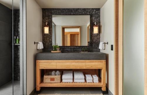 Princeville Resort | Beachfront Bliss at 1 Hotel Hanalei Bay, Rated 9.4/10